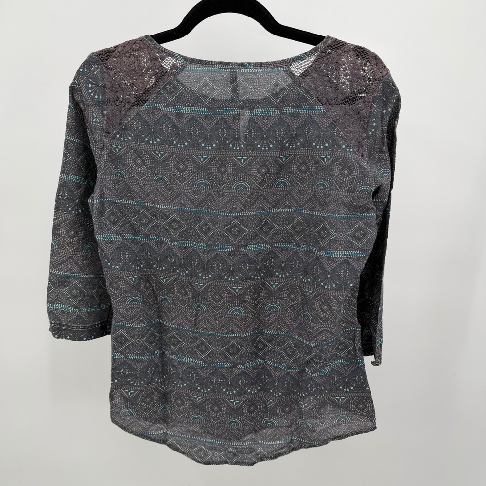 Kuhl Womens M Blouse Grey Organic Cotton Silk Blend Geometric Print Crochet Lace - Picture 2 of 9